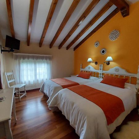 Posada El Jardin Santillana del Mar Buitenkant foto