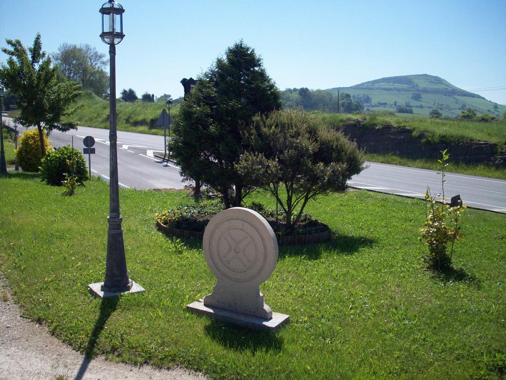Posada El Jardin Santillana del Mar Buitenkant foto