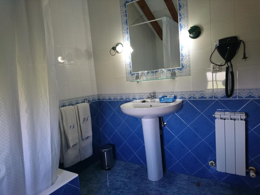 Posada El Jardin Santillana del Mar Buitenkant foto
