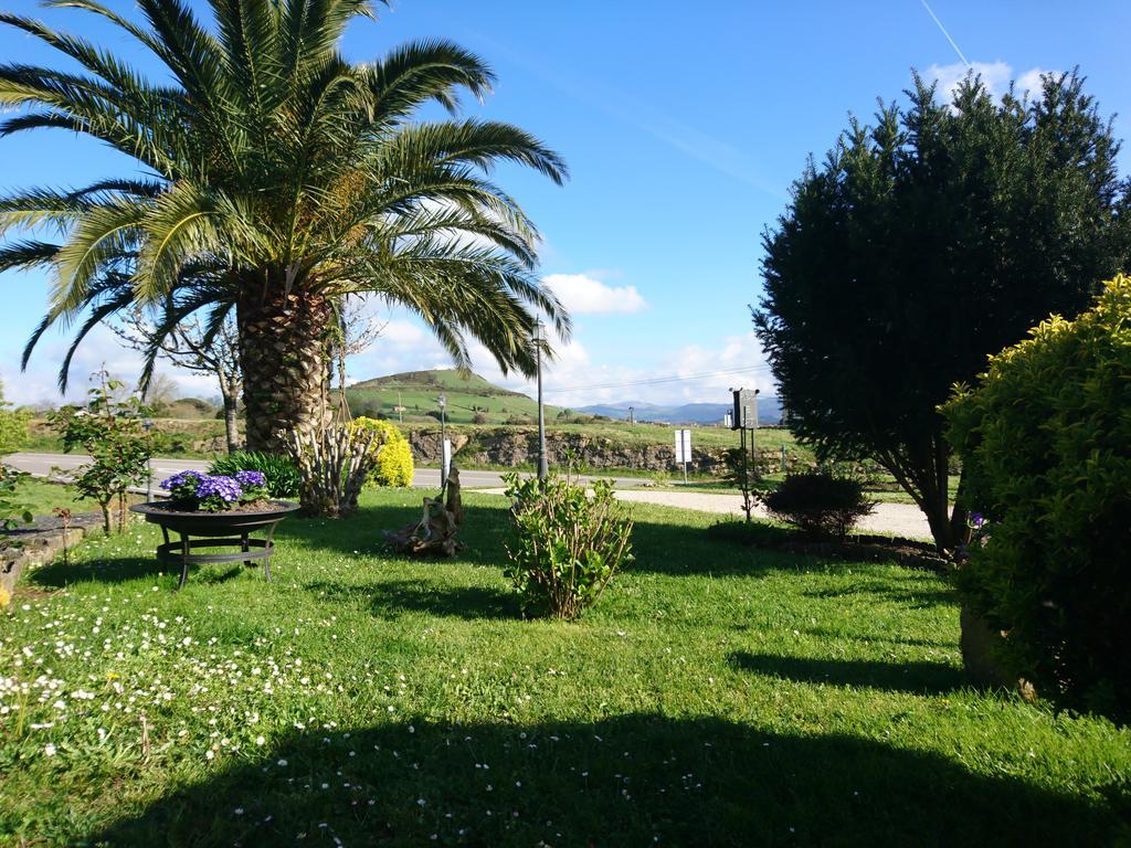 Posada El Jardin Santillana del Mar Buitenkant foto